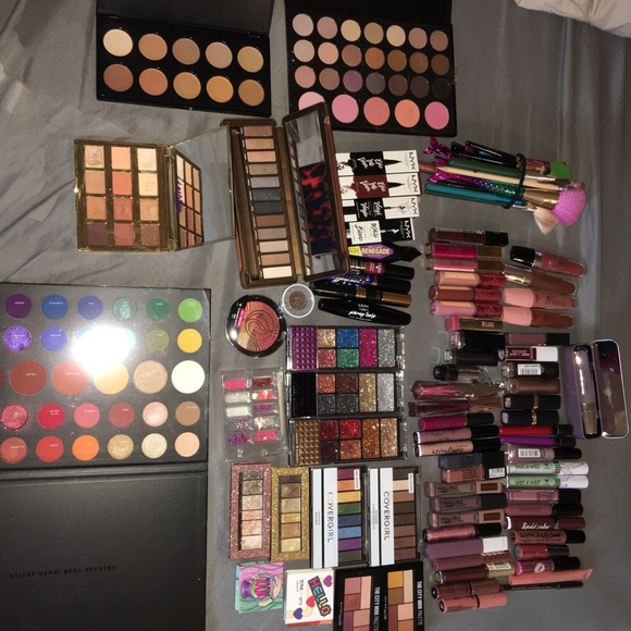 Make Up